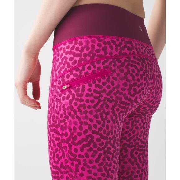 Lululemon Run: Top Speed Crop Size 8 Ace Spot Jewelled Magenta Purple Leggings - Picture 3 of 9